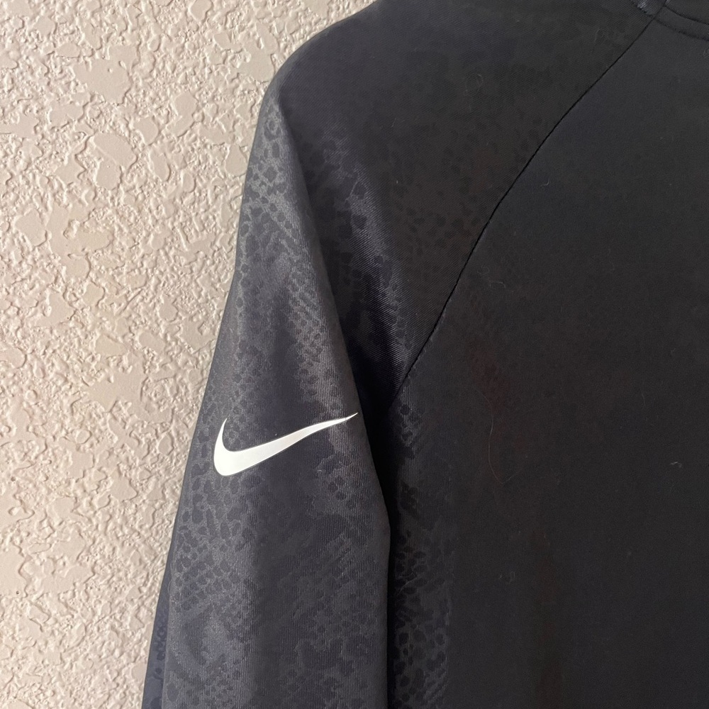 Nike Pro Women’s Dri-FIT HyperWarm Mock-neck Long Sleeve Top - Picture 7 of 9